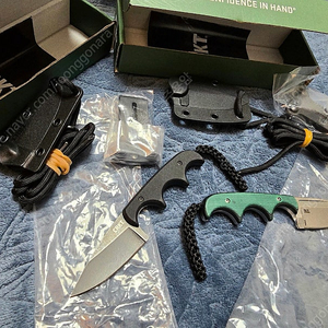 CRKT 미니멀리스트 2종 일괄 판매합니다