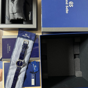 그랜드 세이코 SBGX349 새상품판매합니다