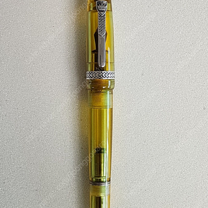 만년필 Krone Laminato Prism 18k M닙