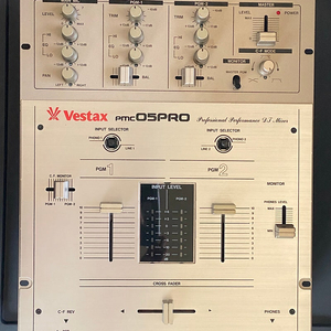 Vestax 05 베스탁스 큐벗 한정판 믹서