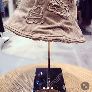 써스데이아일랜드 모자