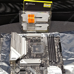 5700x3d, b550m 박격포맥스wifi, 커세어16g×2 보드셋