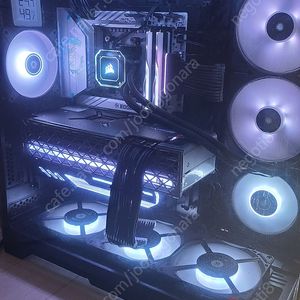 7900xtx nitro+로 9070xt나 5070ti 구해봅니다