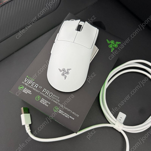 레이저 바이퍼 V3 PRO 화이트 팝니다