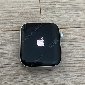 애플워치 5 GPS 40mm 실버 판매합니다.