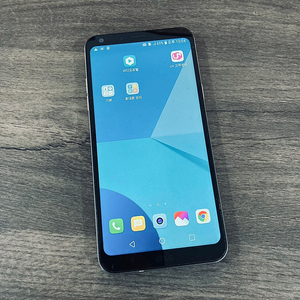 LG 엘지 Q6 블루 S급 매우깨끗한기기 2만5천원 판매합니다!