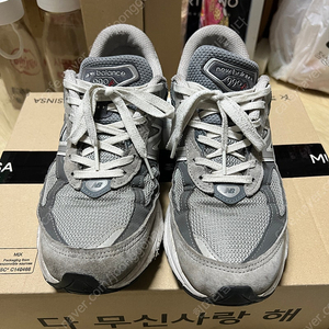 뉴발란스 990v6 265 판매해요