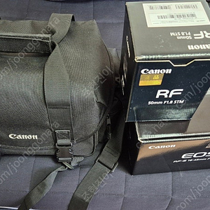 캐논 EOS-10 카메라 팝니다.(RF 50mm F1.8 STM / RF-S 18-45mm F4.5-6.3 IS STM 포함)
