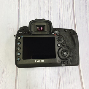 오막포 EOS 5D Mark IV 박스셋 입니다