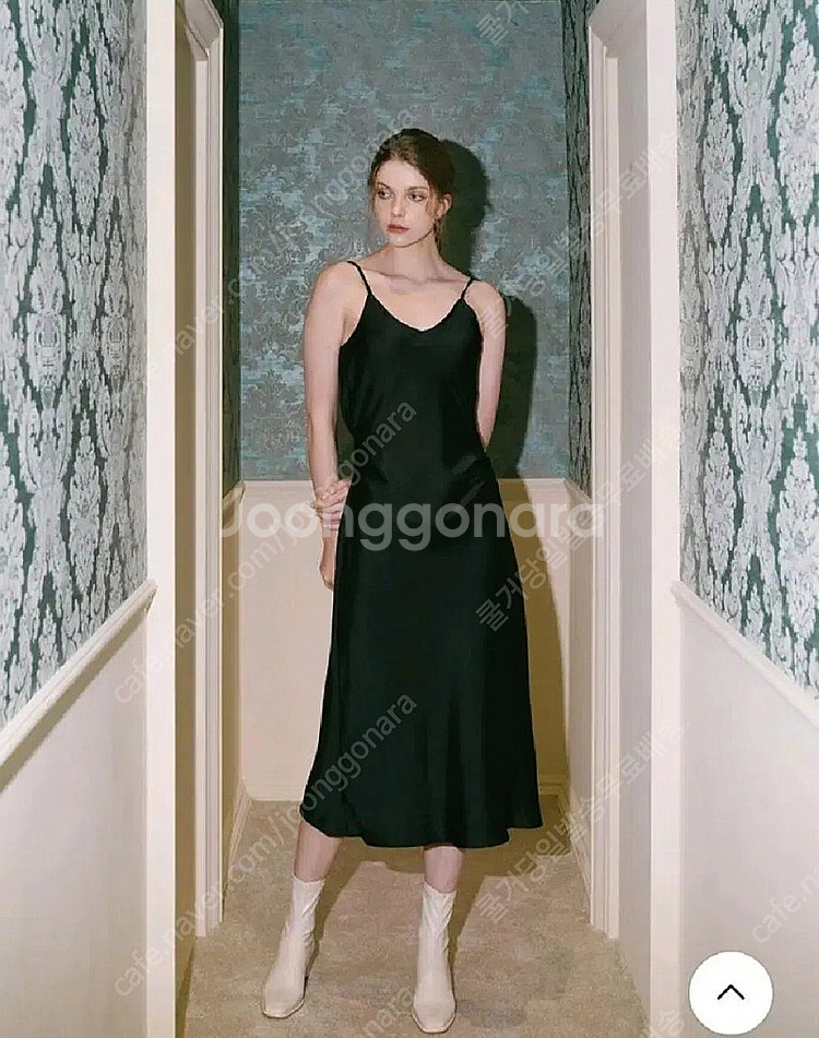 320쇼룸 새틴 민소매 스트링 롱 원피스--0