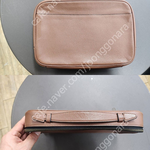 코치(COACH) 송아지가죽 파우치 겸 클러치백(MF POUCH)