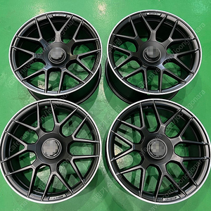 벤츠 E,S클래스용 S63AMG 퍼포먼스 스타일 20인치 특가판매