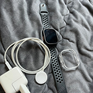 애플워치 울트라 블랙 티타늄 케이스 49mm(애케플o)