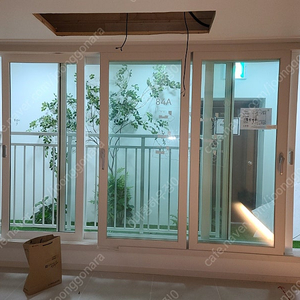 #봄맞이 샷시 창호 파격 할인 가격!! #전시장 이중창 단창 시스템창 다양합니다 #거실창 99만원부터~