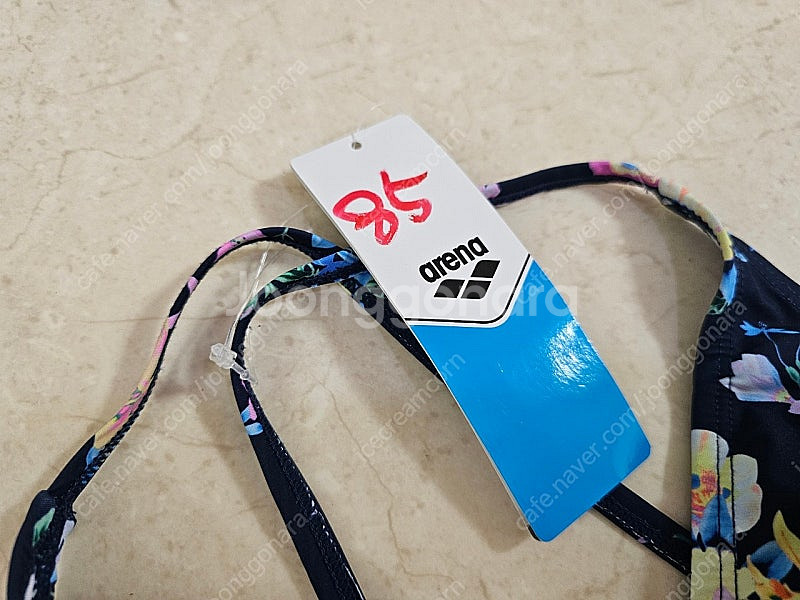 아레나 성인 여성 래쉬가드 수영복 비키니 85(S) 새상품 미개봉--2