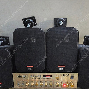 4채널 앰프 1대 JBL 컨트롤 1 익스트림 스피커 4개 팝니다