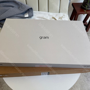 미개봉 신품 LG 그램프로 16인치 16z90tp-ga5ck 랑 15z90t-ga5ck 두대 팝니다