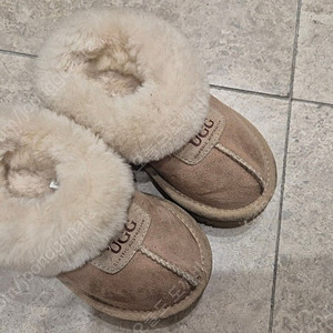 (ugg 160~165/서비스2개드림/3만원)ugg유아털슬리퍼 ugg키즈털슬리퍼 아동운동화 키즈운동화