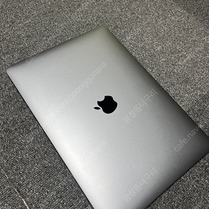 맥북프로 M2 13인치 (RAM 16GB, SSD 512GB)