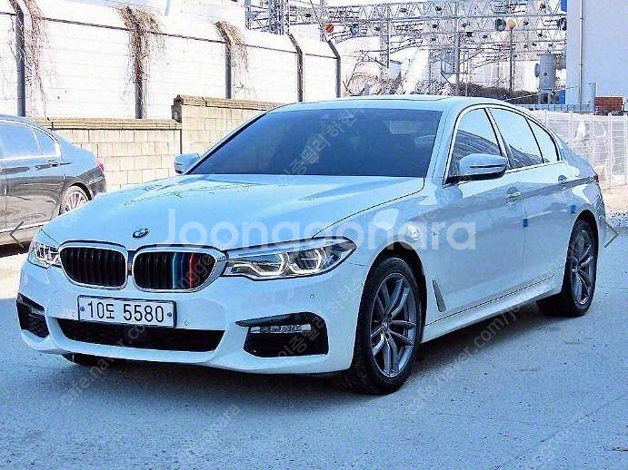 @17년식 5시리즈(7세대) 520d xDrive M스...--2