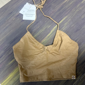 부디무드라 탑 상의 새제품 m