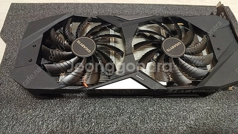 그래픽카드 기가바이트 rtx 2070 판매 합니다.--0