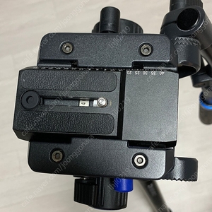 ENRO 벤로 AERO7C Video Tripod Kit 리버스폴딩 모노포드 하중 7kg 판매합니다.