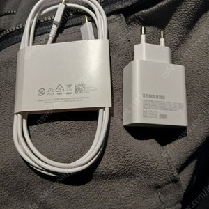 (새상품) 삼성정품 65W EP-TA865 싸게 팔아요