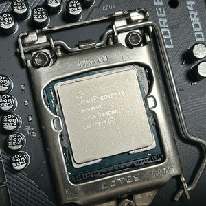인텔 정품 i9-9900k 판매합니다!