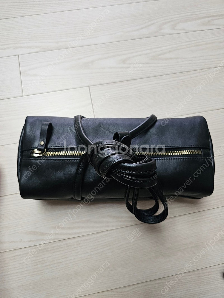 유르트 tomm 가방 판매합니다.--1