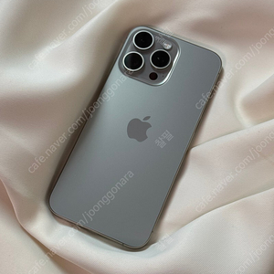 아이폰 15 프로맥스 티타늄그레이 256GB 실사용 6개월
