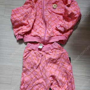 베베베베 상하복L 택포25000원