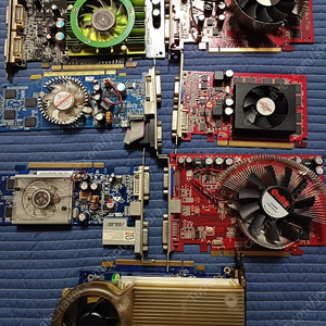 옛날 컴퓨터 그래픽카드 gf7600gt n9400gt en7300 7600gs gf9500gt hd2600xt x1300pro 판매한것 댓글확인 부탁드려요