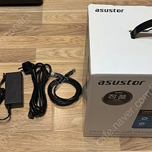 Asustor AS6702T 나스 + 국내정품 NAS전용 WD RED PLUS 12TB 2개 24TB 팝니다.