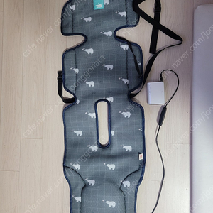 폴레드 통풍시트 보조배터리포함