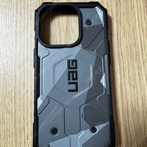아이폰15프로 UAG 맥세이프 카모 케이스