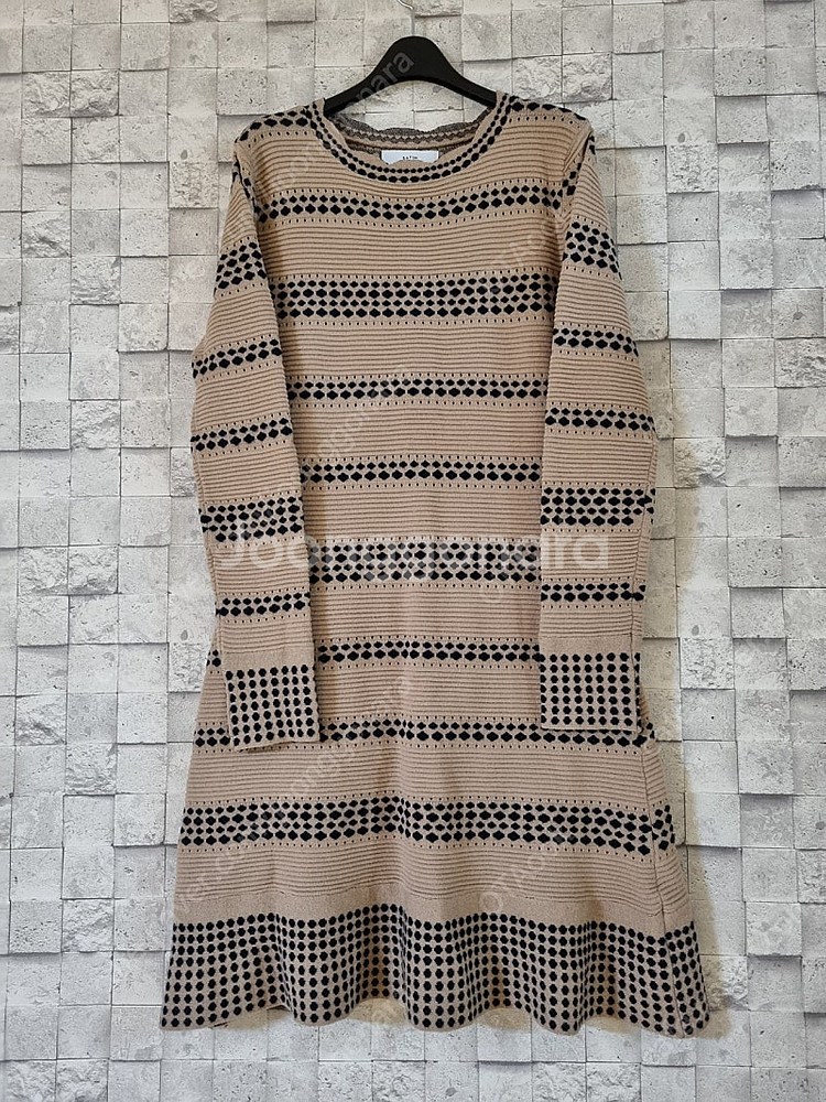 satin 샤틴 베이지 니트 미디원피스--0