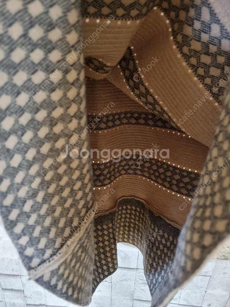 satin 샤틴 베이지 니트 미디원피스--6