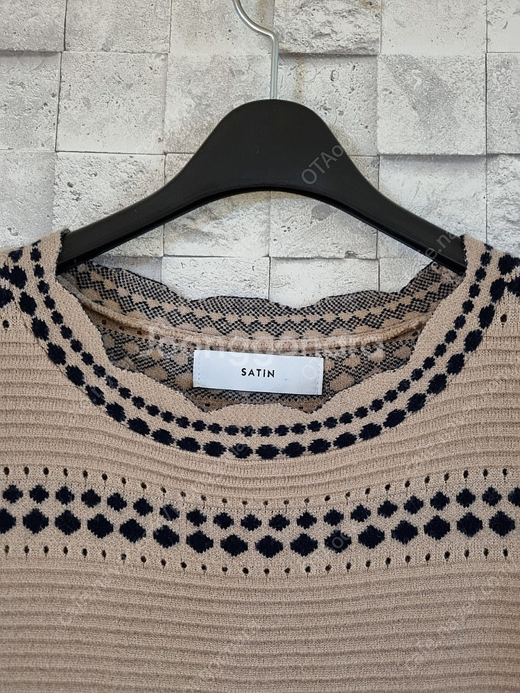 satin 샤틴 베이지 니트 미디원피스--7