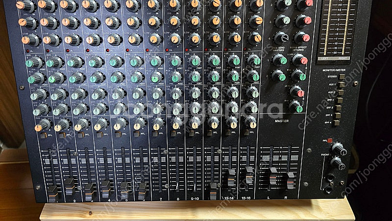tascam m-1016 16채널 아날로그 믹서--3