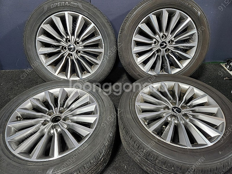 4075 에쿠스VI 중신형 18인치 휠타이어 한대분SET--0