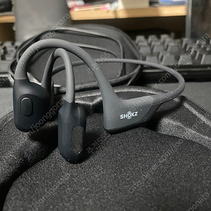 SHOKZ. 오픈런 프로. S810 골전도 이어폰. 26년 12월까지 보증, 극미중고
