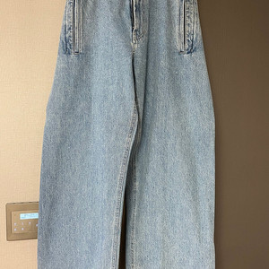 23ss 솔리드옴므 사이드턱 와이드진 30사이즈