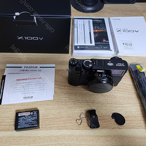 후지 X100V 풀박스 팝니다.