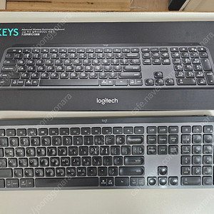 로지텍 MX KEYS 키보드 팝니다.
