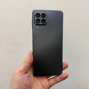 갤럭시퀀텀3 블랙 128GB 무잔상 상태좋은 중고15만팝니다.