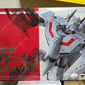 마크로스 dx vf-1j 초회 스탠드 동봉 팝니다.