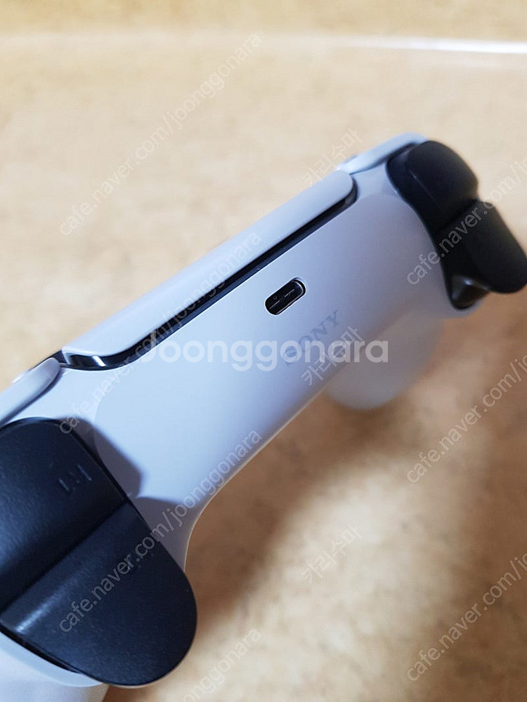 PS5 듀얼센스 화이트--2