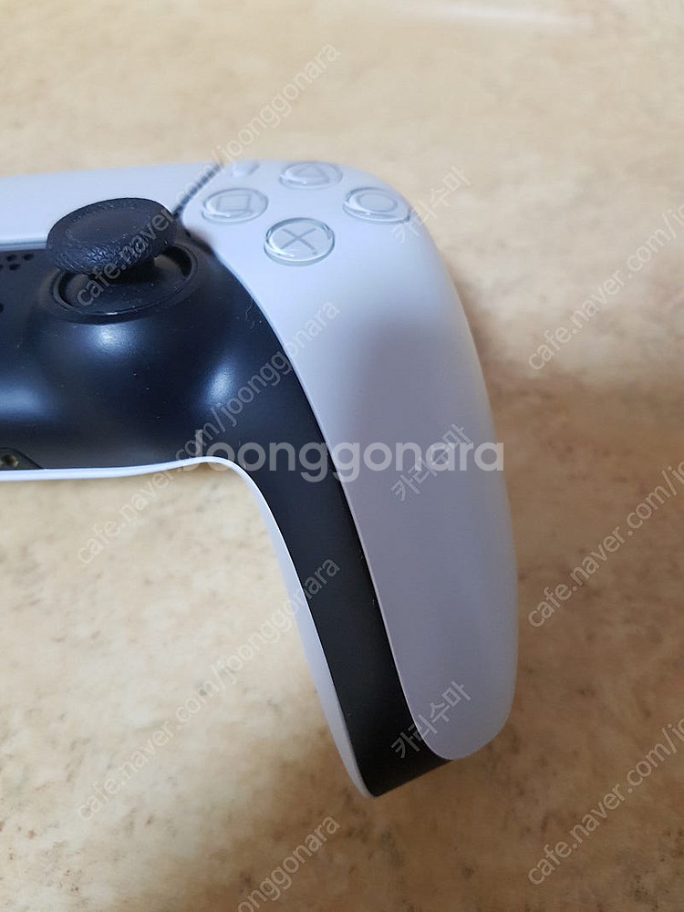 PS5 듀얼센스 화이트--5