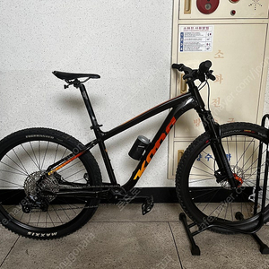 코나 블레스트 mtb 산악 자전거 m사이즈 하드테일 신형 데오레 12단 판매합니다